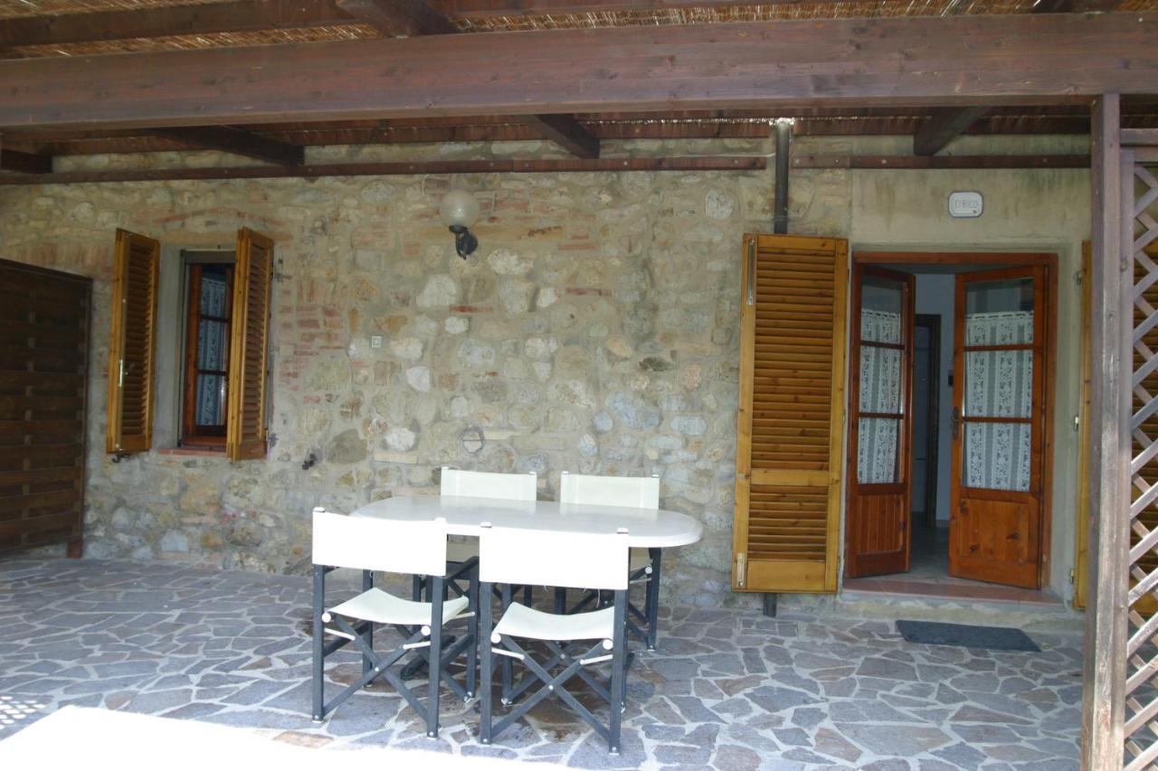 Casa Vacanza Le Case Сан-Джиминьяно Экстерьер фото
