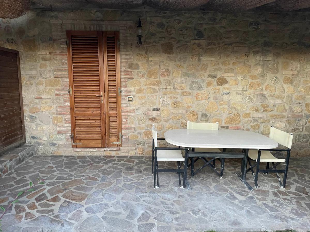 Casa Vacanza Le Case Сан-Джиминьяно Экстерьер фото